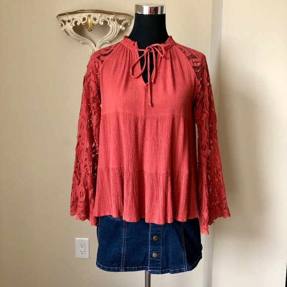 Altar'd State Blouse - Picture 1 of 9